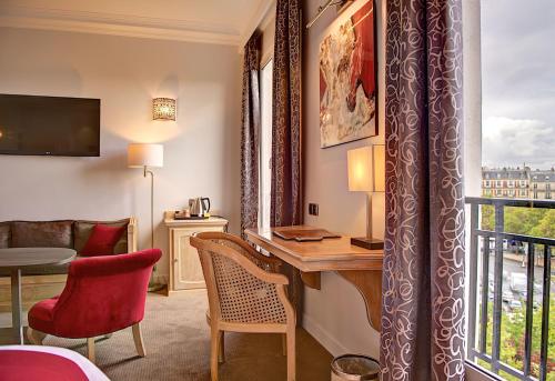 Suite Junior del hotel Du Midi Paris Montparnasse. Foto 6