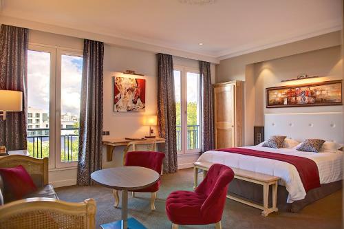 Suite Junior del hotel Du Midi Paris Montparnasse. Foto 7