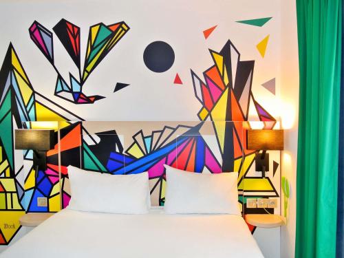 Habitación Doble Estándar del hotel Ibis Styles Paris Maine Montparnasse. Foto 7