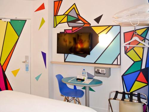 Habitación Doble Estándar del hotel Ibis Styles Paris Maine Montparnasse. Foto 10