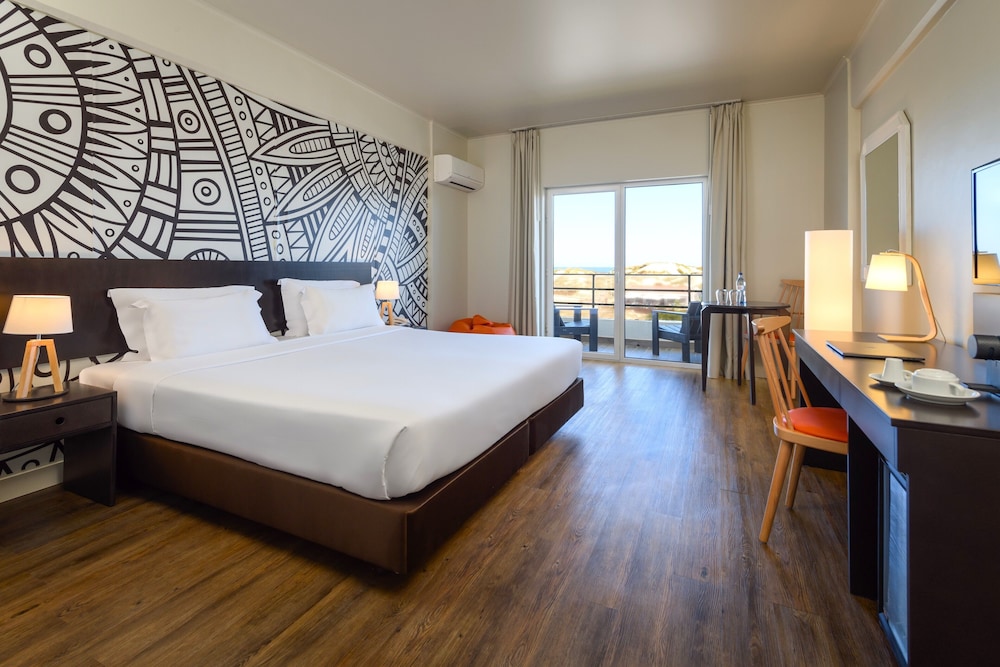 Habitación doble superior del hotel Star Inn Peniche. Foto 1