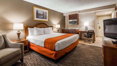 Habitación Executive con cama extragrande - No fumadores del hotel BEST WESTERN GATEWAY ADIRONDACK. Foto 1