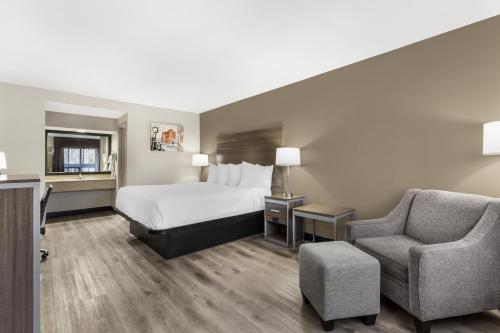 Habitación con cama extragrande - se admitne mascotas/para no fumadores del hotel BEST WESTERN GATEWAY ADIRONDACK. Foto 1