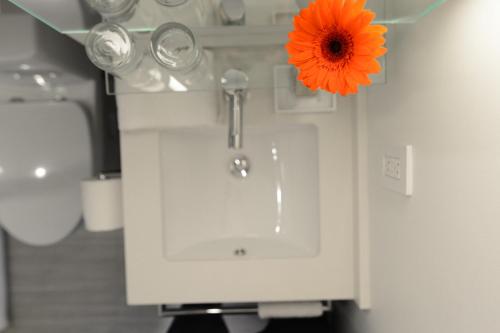 Habitación Deluxe - 1 cama grande del hotel Edge. Foto 10