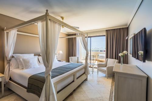 Suite Club Premium del hotel Barceló Marbella