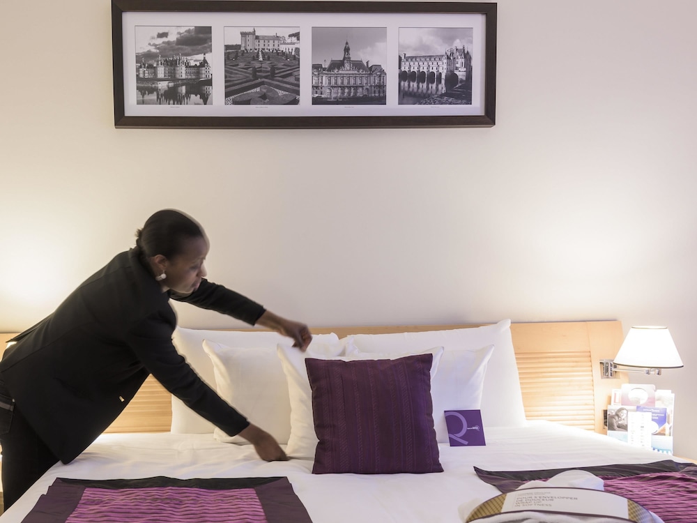 Habitación familiar, 1 cama doble con sofá cama del hotel Hotel Mercure Tours Centro Estación. Foto 5