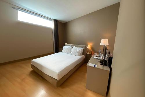 Habitación - No fumadores - Cama grande del hotel Tryp By Wyndham Porto Centro