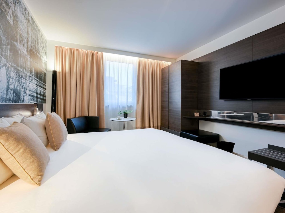 Habitación superior, 1 cama de matrimonio grande del hotel Novotel Paris Centre Bercy