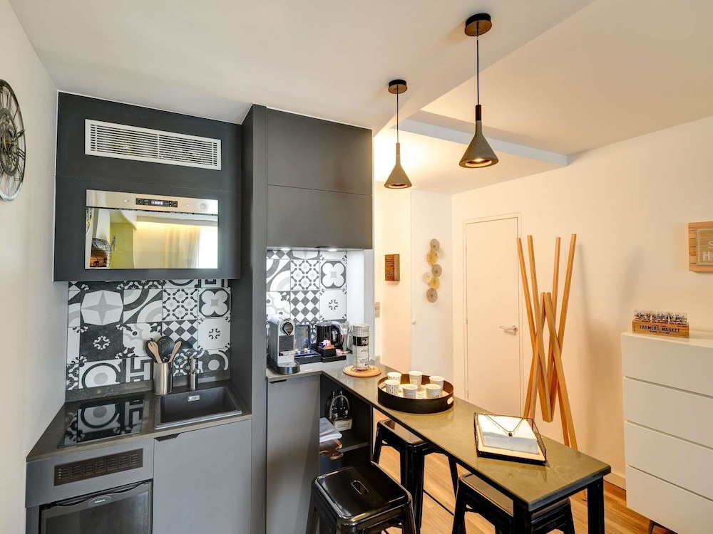 Apartamento superior, 1 cama doble (View of Bercy Arena) del hotel Novotel Paris Centre Bercy. Foto 3