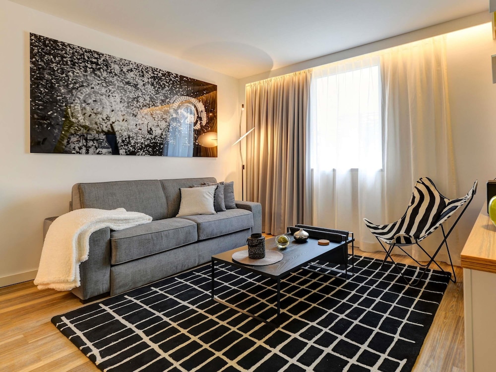 Apartamento superior, 1 cama doble (View of Bercy Arena) del hotel Novotel Paris Centre Bercy. Foto 6