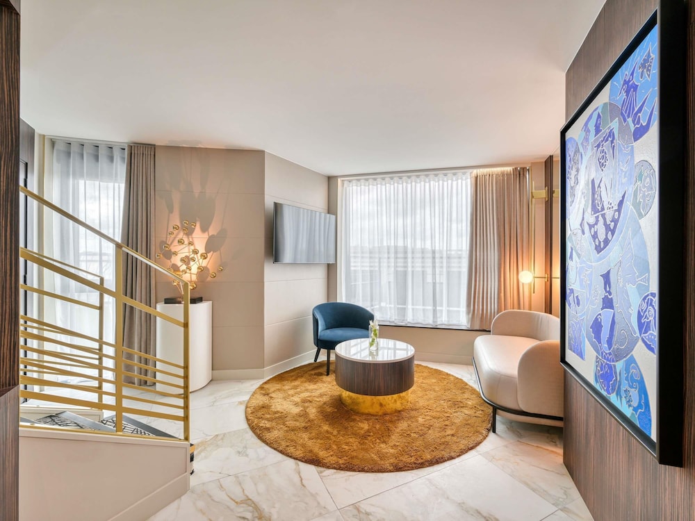 Suite junior, 1 cama doble del hotel Novotel Paris Centre Bercy. Foto 5