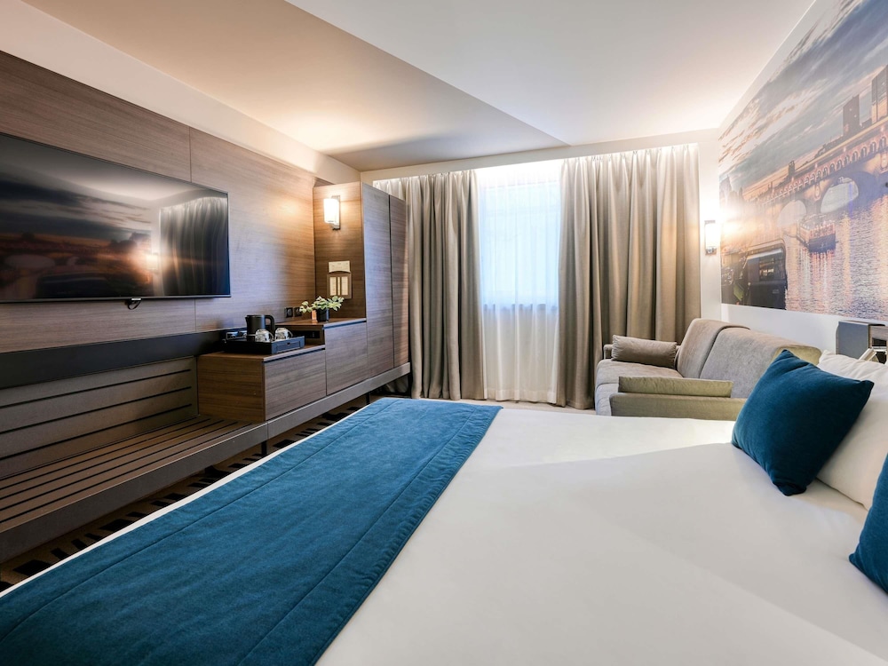 Habitación familiar, 1 cama doble con sofá cama (Family Room) del hotel Novotel Paris Centre Bercy. Foto 4