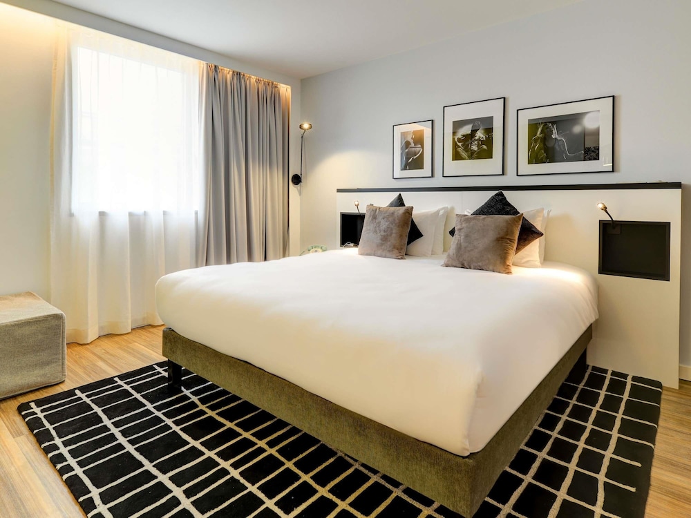 Apartamento superior, 1 cama doble (View of Bercy Arena) del hotel Novotel Paris Centre Bercy. Foto 3