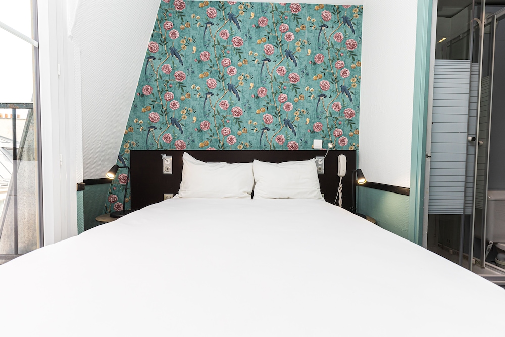 Habitación Doble Pequeña del hotel Vintage Paris Gare Du Nord By Hiphophostels. Foto 6