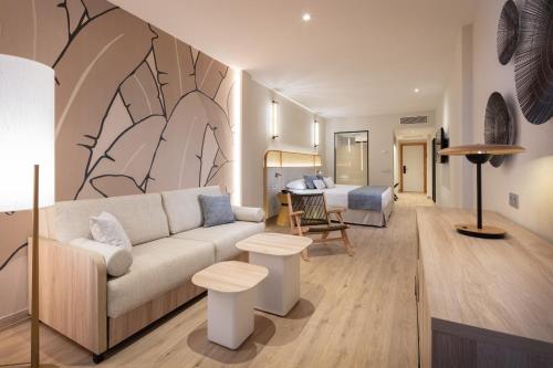 Suite Junior del hotel Tabaiba Princess. Foto 1