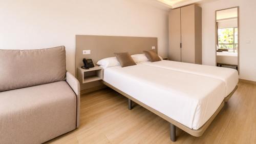 Executive con vistas al jardín del hotel Muthu La Perla Tenerife. Foto 4