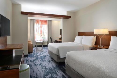 Estudio con sofá cama - 2 camas grandes del hotel FAIRFIELD INN and SUITES NIAGARA FALLS
