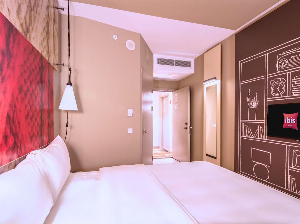 Habitación Estándar con 1 cama doble del hotel Ibis Istanbul West. Foto 5