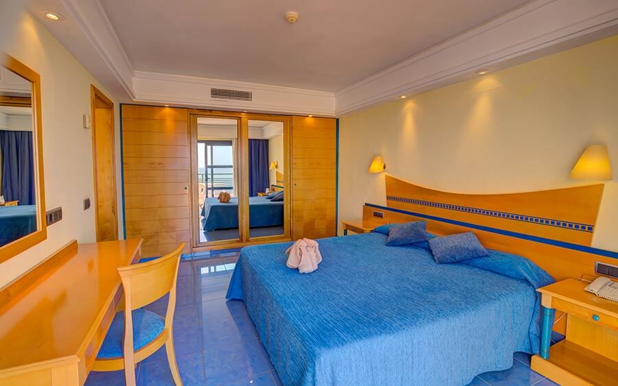 Suite Vista Mar del hotel Sbh Crystal Beach and Suites - Adults Only