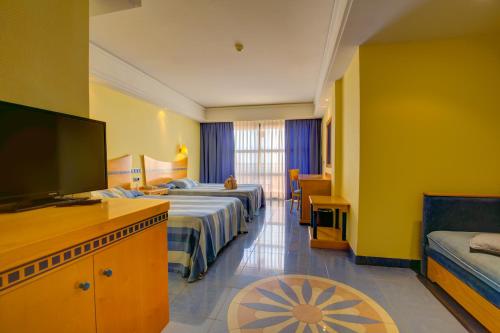 Habitación doble Vista Jardin del hotel Sbh Crystal Beach and Suites - Adults Only. Foto 2