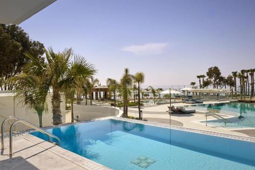Lifestyle Suite with pool, 1 Bedroom Suite, 1 King, Sea view (Adults Friendly 12+) del hotel Parklane, A Luxury Collection Resort and Spa, Limassol