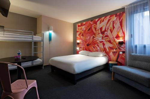 Habitación Estándar con literas del hotel Ibis Styles Toulouse Centre Canal du Mid. Foto 2