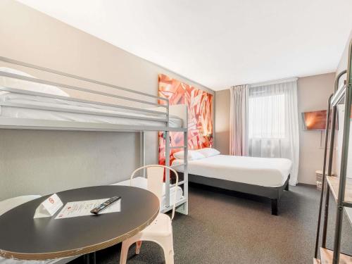 Habitación Familiar - 1 cama doble y 2 literas del hotel Ibis Styles Toulouse Centre Canal du Mid. Foto 1