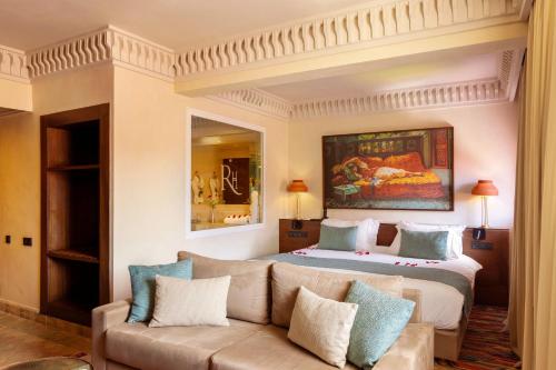 Habitación Doble con vista a la medina del hotel Les Jardins De La Koutoubia. Foto 3