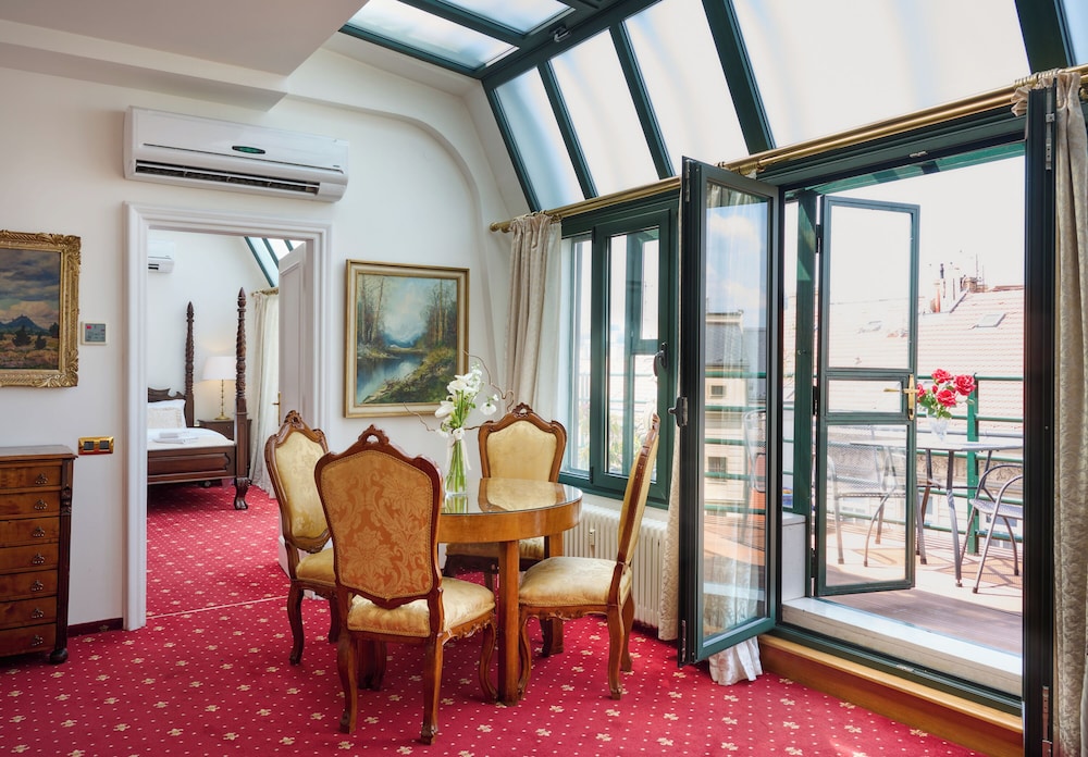 Suite Confort, 1 habitación del hotel Bologna. Foto 2