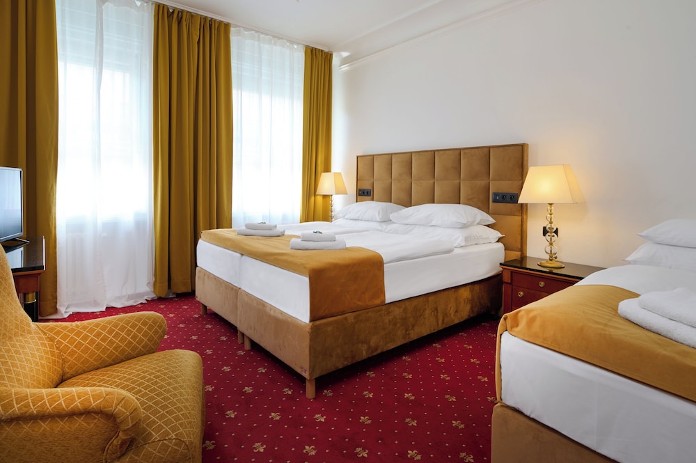 Habitación familiar (5 people) del hotel Bologna