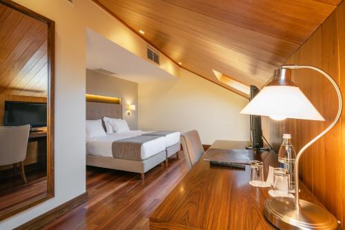 Habitación con 2 camas individuales - Ático del hotel Forte De São Francisco. Foto 7