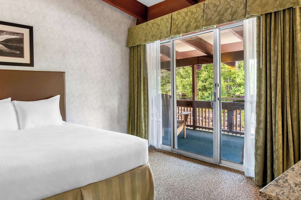 Habitación estándar, 2 camas de matrimonio, no fumadores, balcón (2nd Floor) del hotel Best Western Adirondack Inn. Foto 2