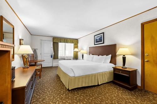 King Room - First Floor/Exterior Room/Non - Smoking del hotel Best Western Adirondack Inn. Foto 2