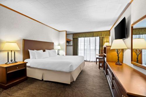 King Room - First Floor/Interior Room/Non - Smoking del hotel Best Western Adirondack Inn. Foto 4