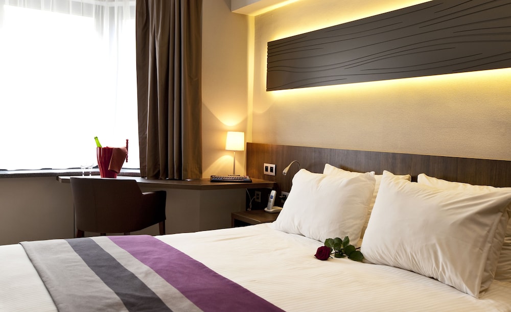Habitación clásica acogedora con 1 cama doble del hotel Mercure Oostende. Foto 2