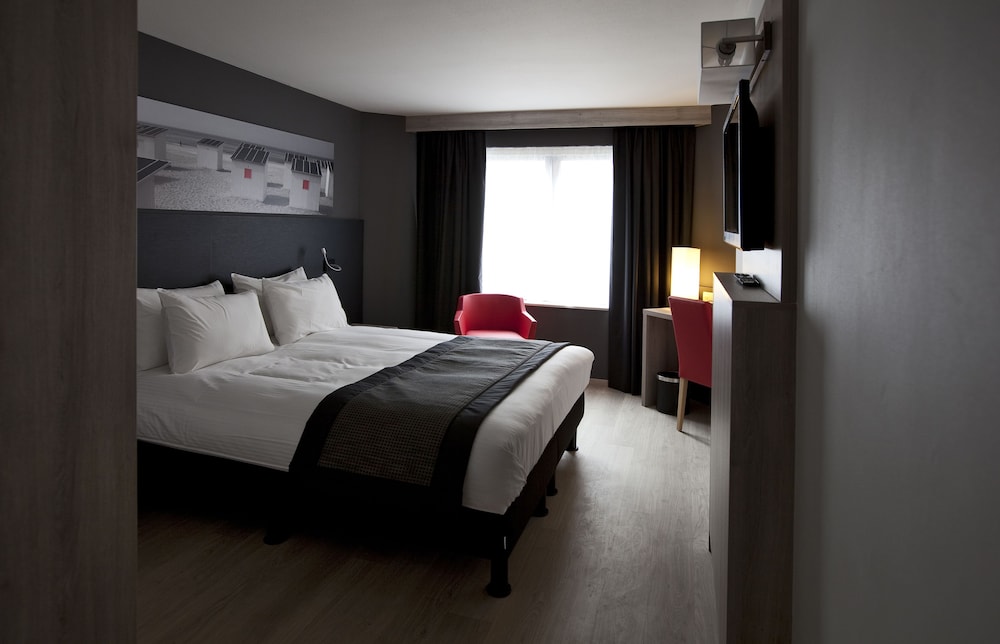 Habitación clásica acogedora con 1 cama doble del hotel Mercure Oostende. Foto 11