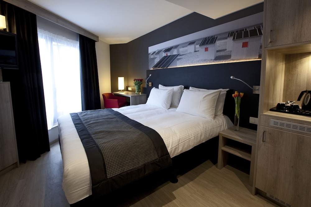 Habitación superior con vistas a la ciudad, 1 cama doble del hotel Mercure Oostende. Foto 2