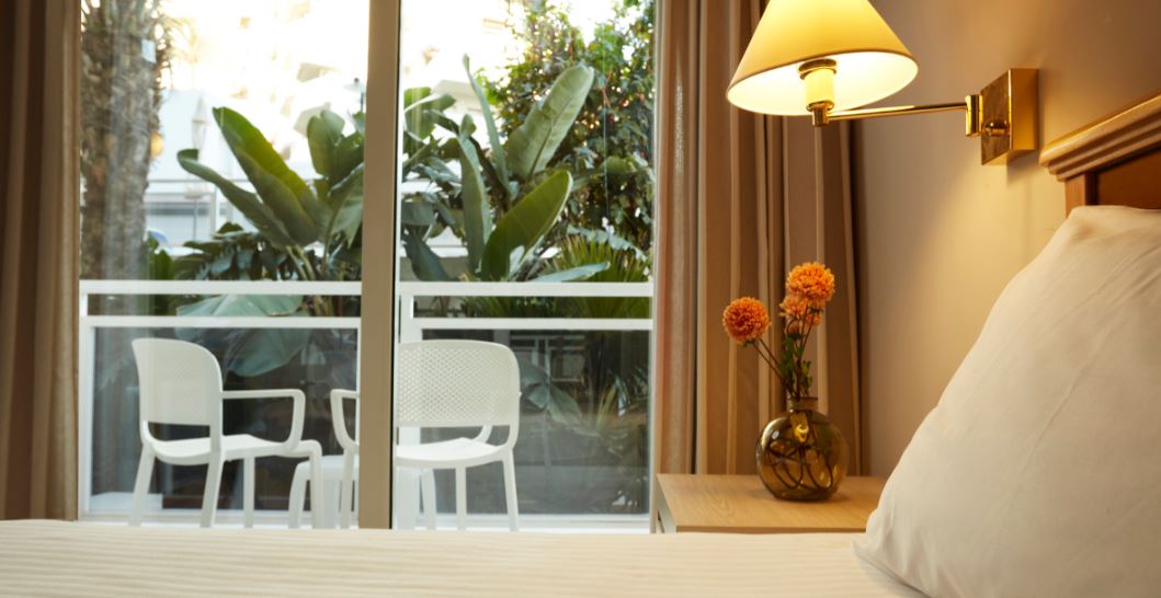 Habitación doble del hotel Las Arenas, Affiliated By Meliá. Foto 1