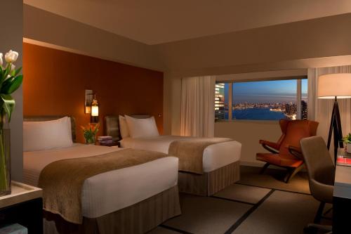 Room with Two Twin Beds - City View del hotel Millennium Hilton New York One UN Plaza. Foto 6