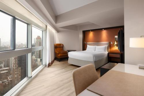 Deluxe Queen Room - City View del hotel Millennium Hilton New York One UN Plaza. Foto 4