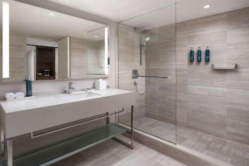 Royal One - Bedroom Duplex King Suite del hotel Millennium Hilton New York One UN Plaza. Foto 1