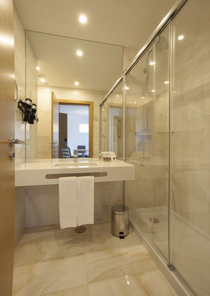 Suite Estándar del hotel Turim Presidente. Foto 13