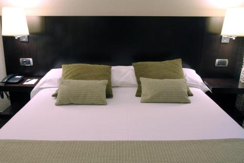 Habitación Individual Amplia del hotel Conde Duque Bilbao. Foto 1