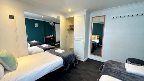 Habitación cuádruple del hotel Smart Hyde Park View -. Foto 3