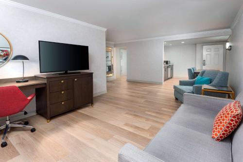 Suite Queen con cama Queen del hotel Hampton Inn Buffalo-williamsville. Foto 4