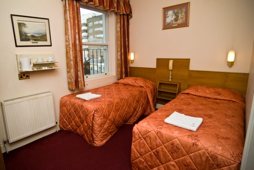 Habitación con 2 camas individuales del hotel Alexandra