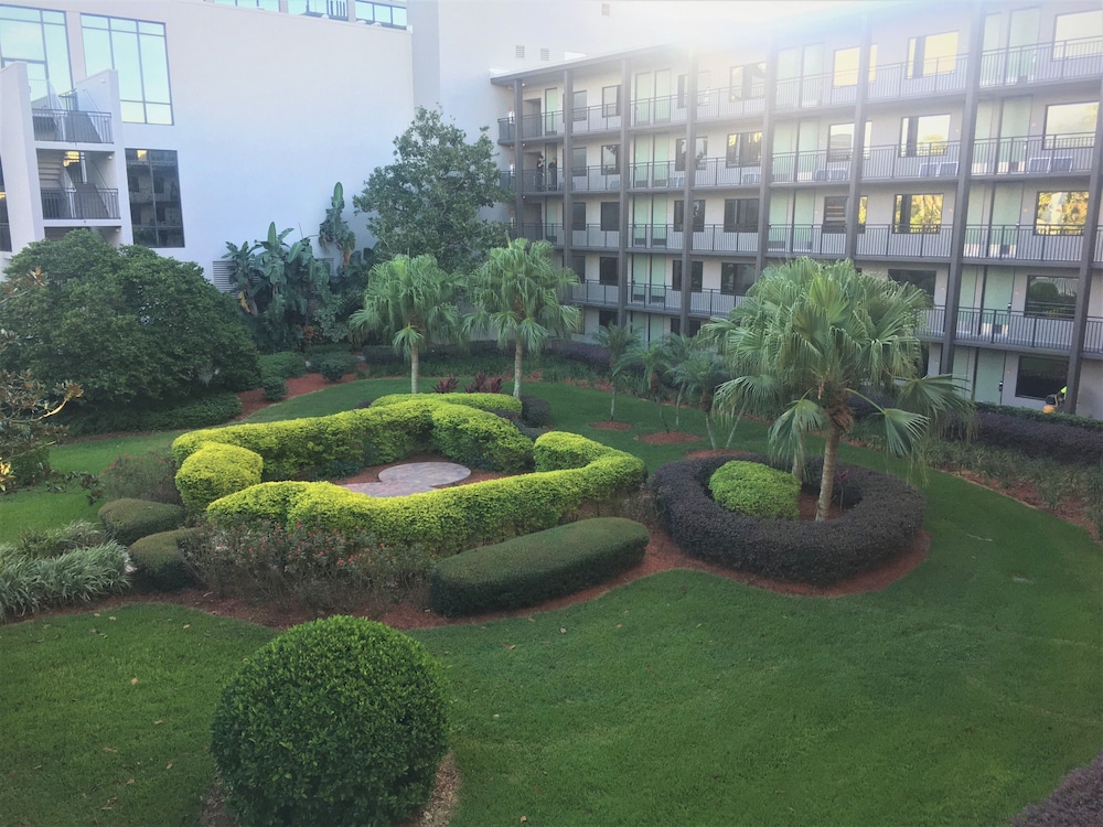 Habitación, 2 camas dobles, vistas al patio del hotel Wyndham Garden Lake Buena Vista Disney Springs. Foto 6