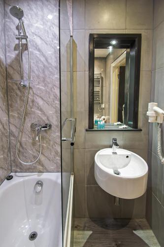 Estudio Triple del hotel Hyde Park Superior Apartments. Foto 4