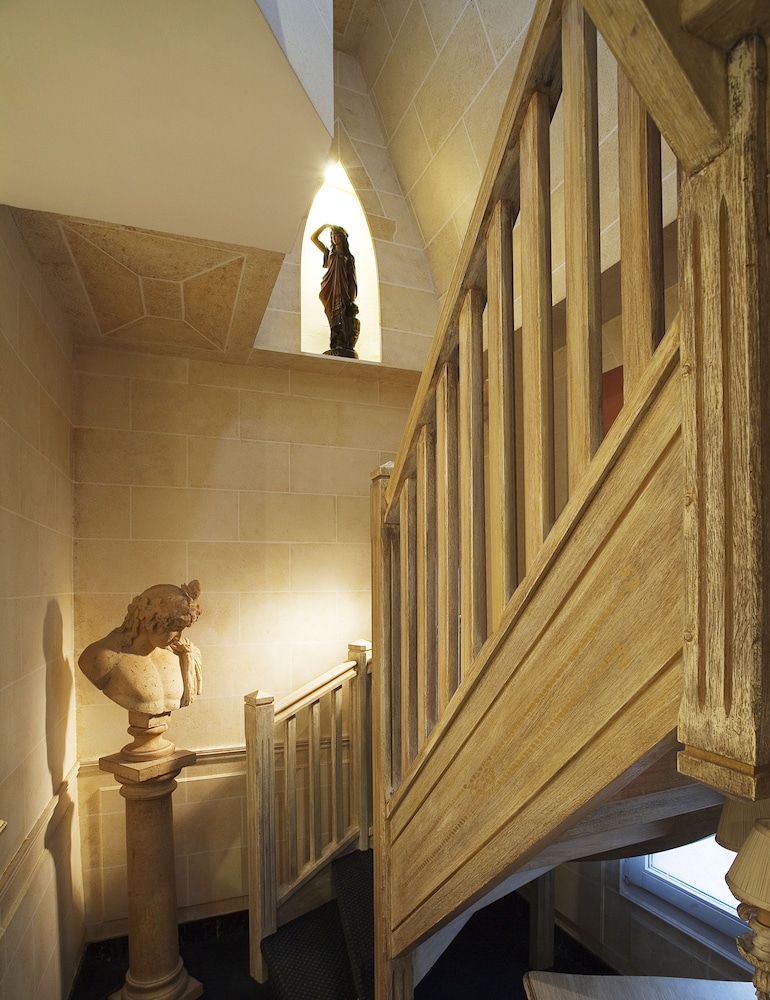 Habitación clásica doble, 1 cama doble (Stairs From 5th Floor) del hotel and Spa Saint Jacques. Foto 6
