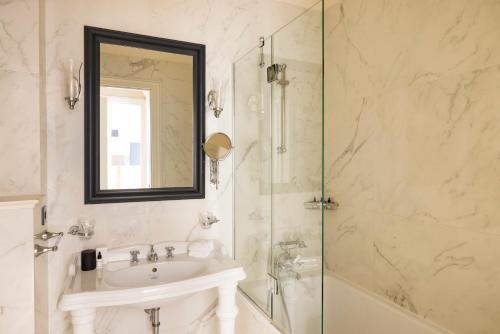 Habitación Doble Clásica - 1 o 2 camas del hotel Pavillon Faubourg Saint-Germain & Spa. Foto 3